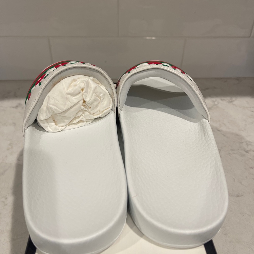 Gucci Original slides GG Size 42 /US12/ runs small it fits 11US - Picture 4 of 6